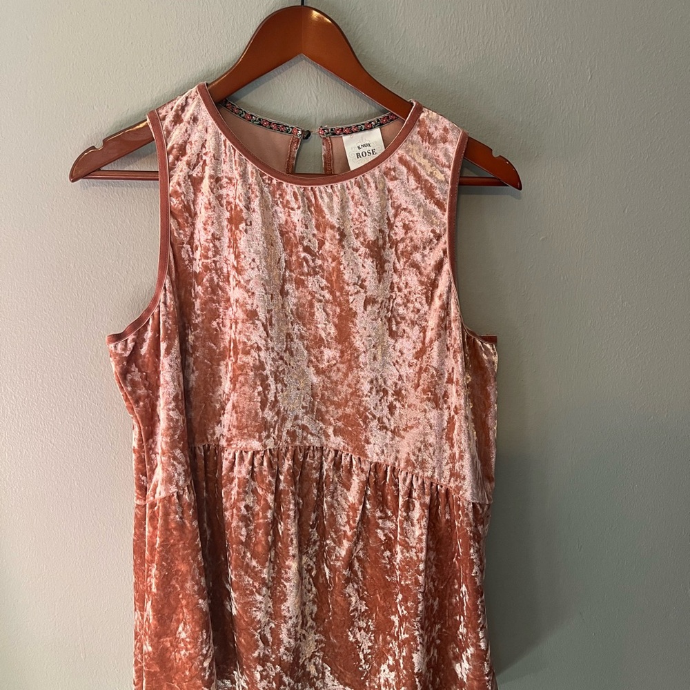 Knox Rose Rose-Pink Crushed Velvet Top